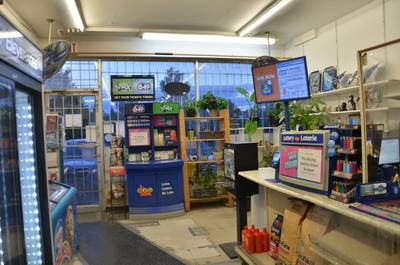 North York Neighborhood Convenience Store For Sale