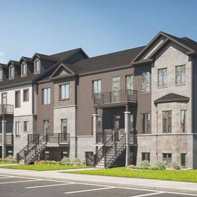 Deerfield Village Condo and Townhouse for Sale in Ottawa