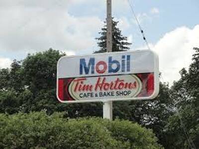 MOBIL WITH TIM HORTONS FOR SALE IN TORONTO