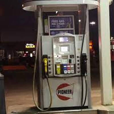 PIONEER GAS STATION FOR SALE WITH RENTAL INCOME*** 1 HOUR FROM GTA***