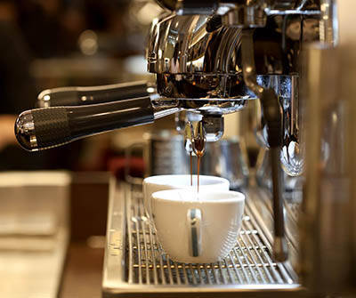 ESTABLISHED COFFEE SHOP FOR SALE IN DOWNTOWN TORONTO