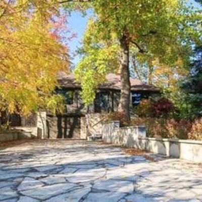 HOUSE AND LOT FOR SALE IN TORONTO