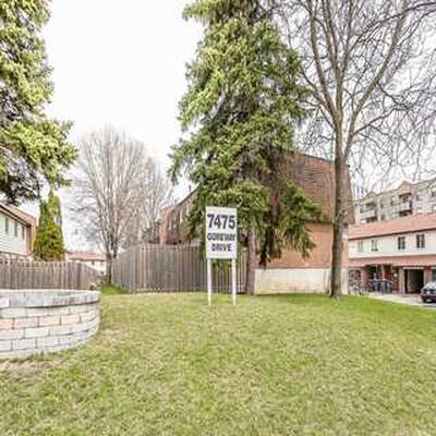 HOME FOR SALE IN MISSISSAUGA