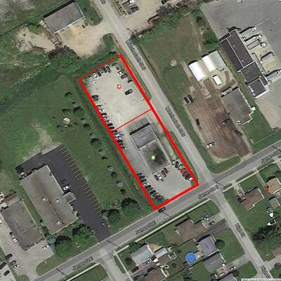 Freestanding Auto Shop with Cleared Lot For Sale in Orillia