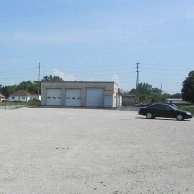 Freestanding Auto Shop with Cleared Lot For Sale in Orillia