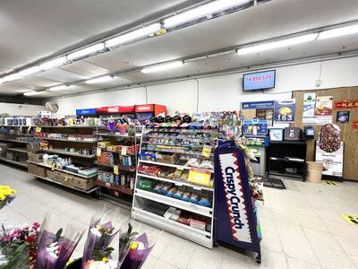 Busy Grocery Market Business for Sale (5895 Victoria Drive)